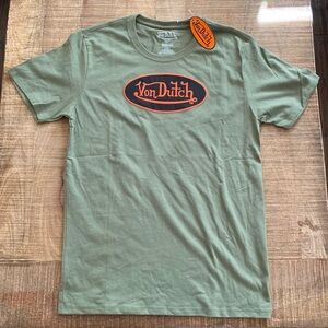 NWT Von Dutch  Embroidered Emblem Logo T Shirt Olive Green Men Size Small